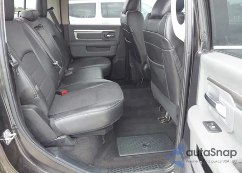 2018 Ram 1500 Lone Star Silver 4X2 5'7 Box z USA, uszkodzony, nr VIN 1C6RR6LT1JS160858